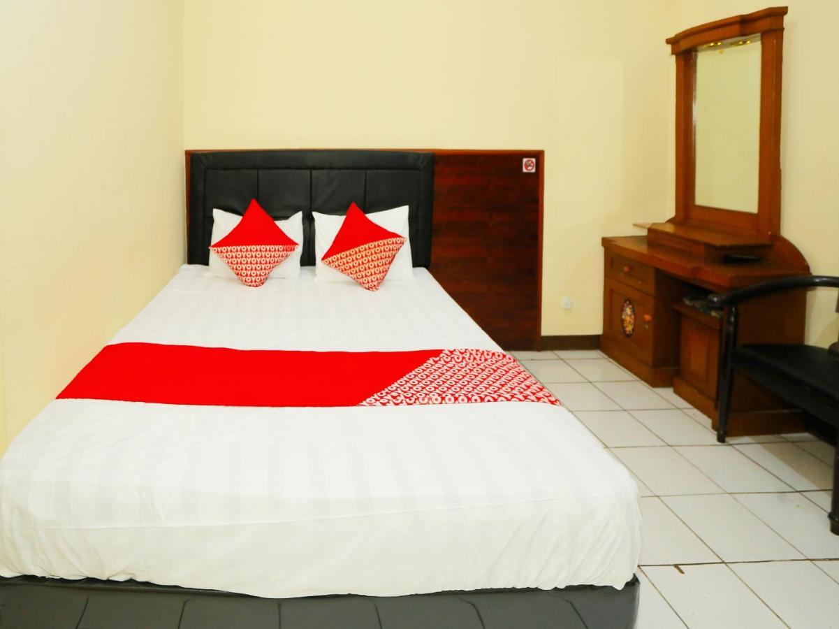 Oyo 93136 Hotel Santo Djaya 2 Богор Екстериор снимка