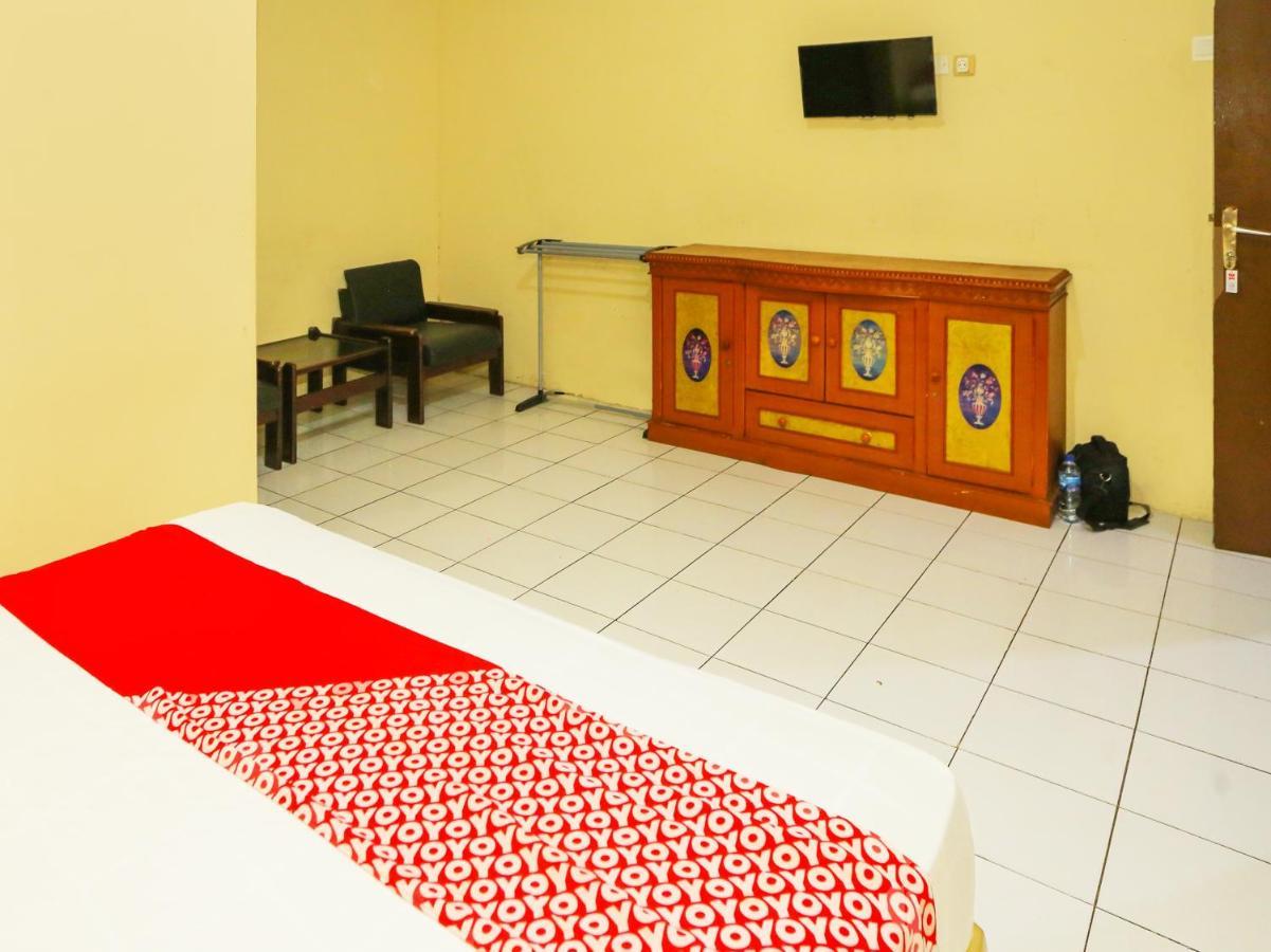 Oyo 93136 Hotel Santo Djaya 2 Богор Екстериор снимка