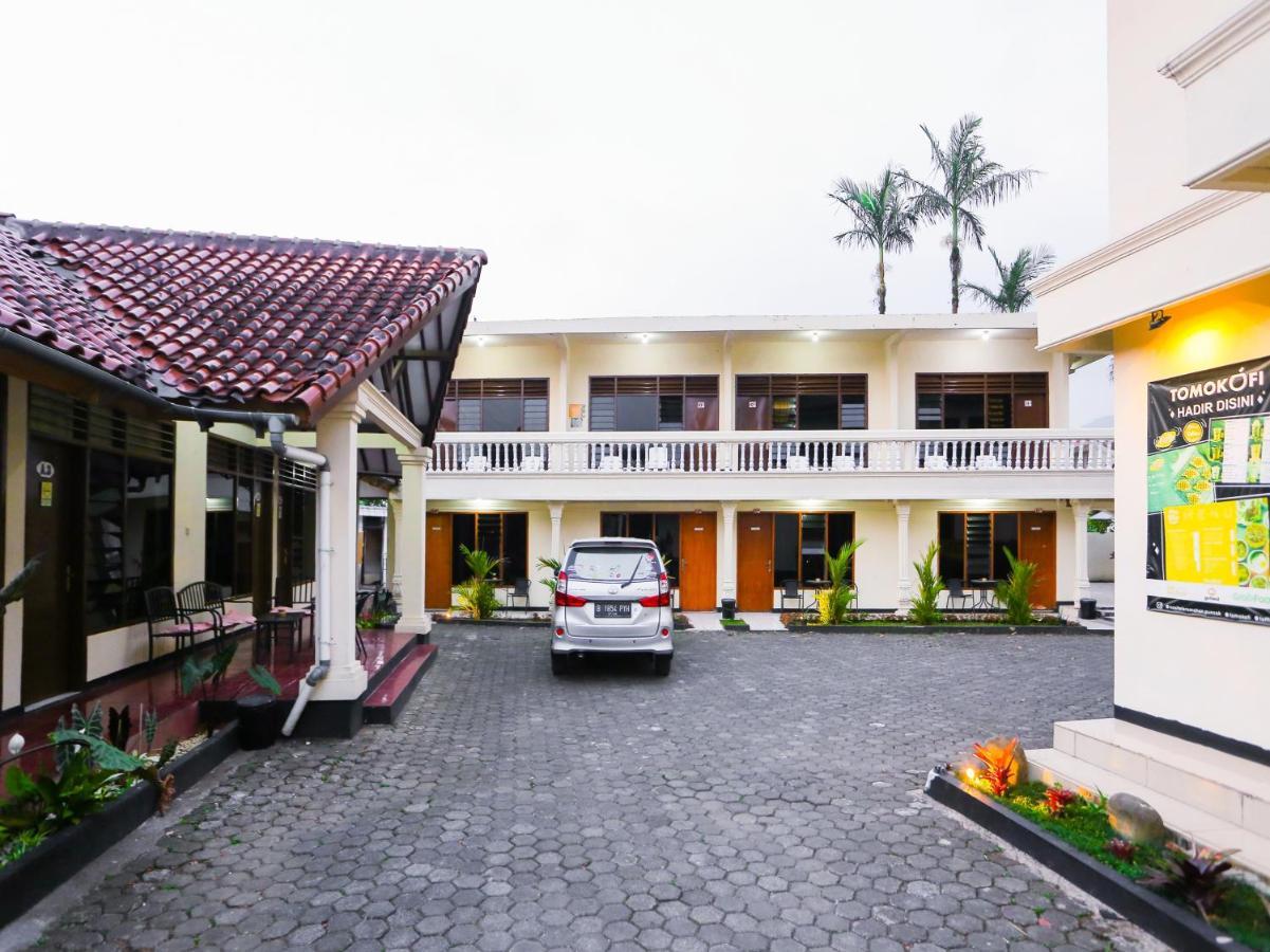 Oyo 93136 Hotel Santo Djaya 2 Богор Екстериор снимка