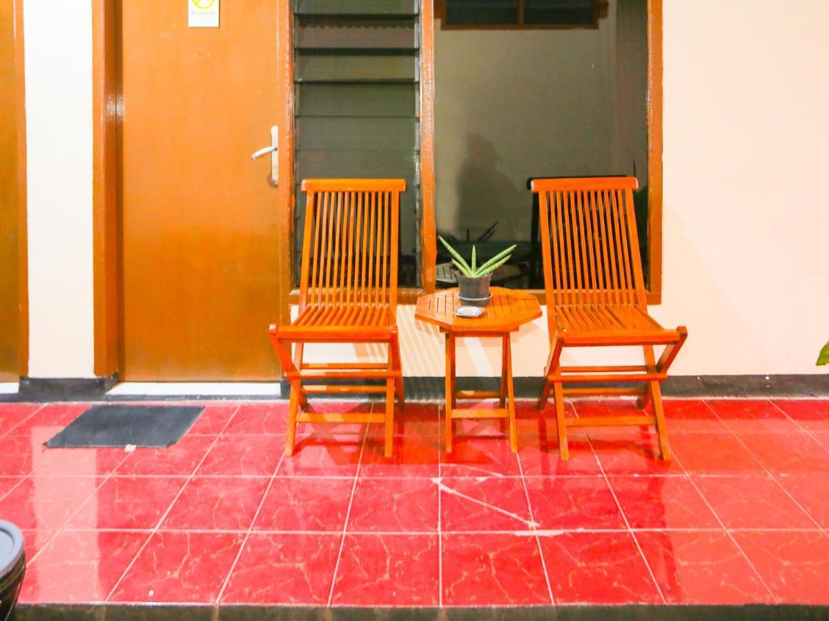 Oyo 93136 Hotel Santo Djaya 2 Богор Екстериор снимка