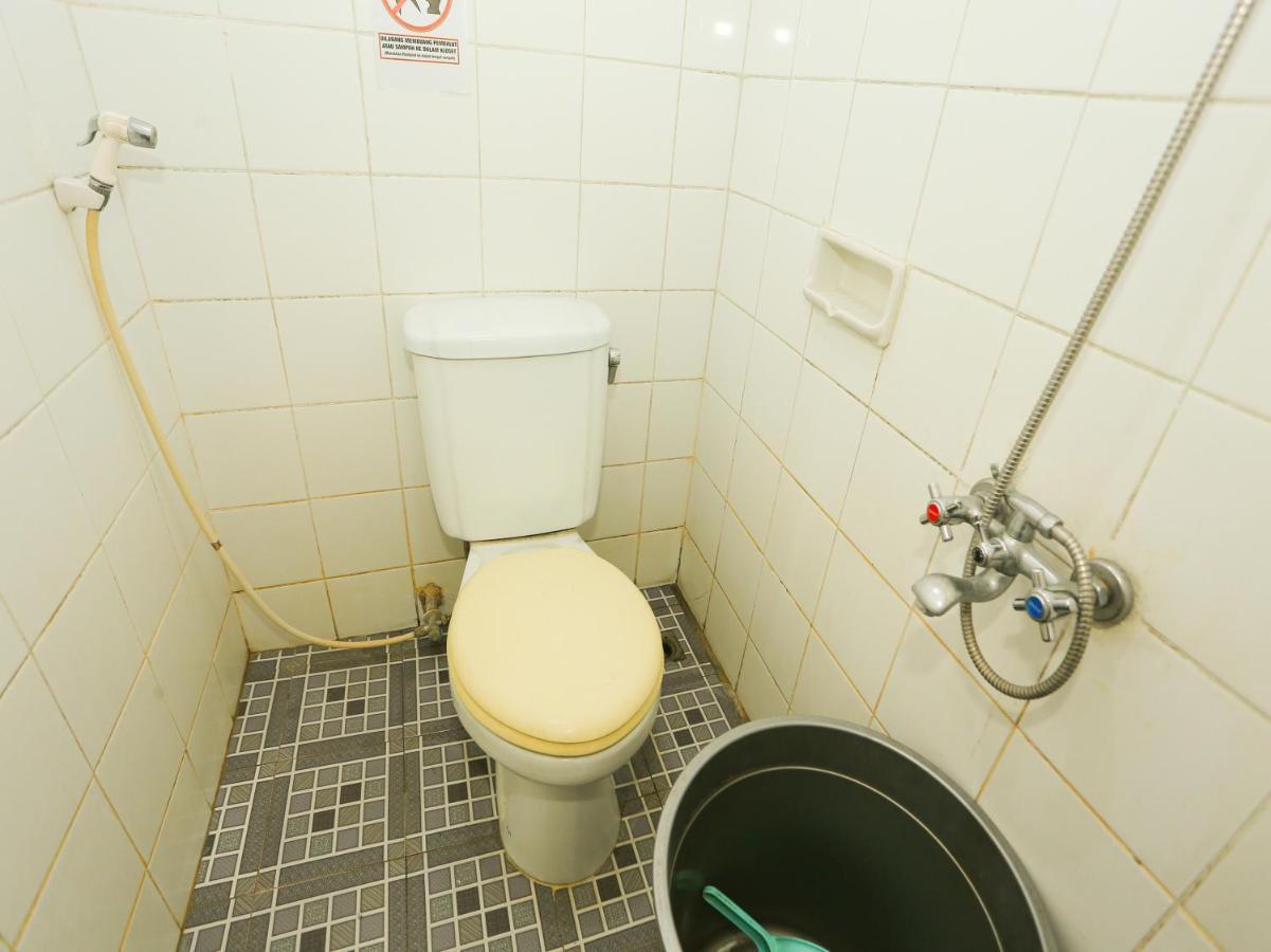 Oyo 93136 Hotel Santo Djaya 2 Богор Екстериор снимка